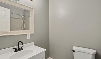 1740 Thomas Jefferson Dr, Biloxi, MS 39531
