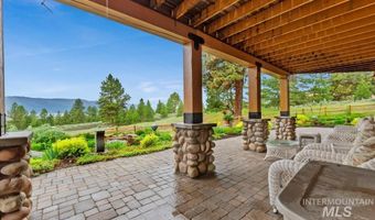 1533 Pine Lakes Ranch Dr, Cascade, ID 83611