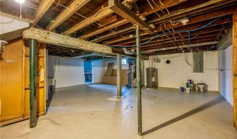 1122 Wade St, Aliquippa, PA 15001