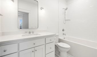 823 NW 14th St, Bentonville, AR 72712