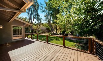 425 Loma Larga, Solana Beach, CA 92075