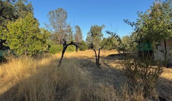 6513 Lulu Ln, Anderson, CA 96007