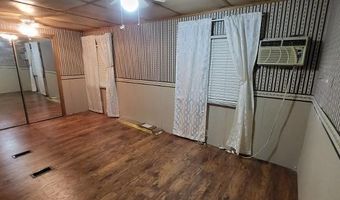 114 CHESTNUT Dr, Barnegat, NJ 08005
