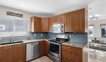 6604 DOLPHIN COVE Dr, Apollo Beach, FL 33572