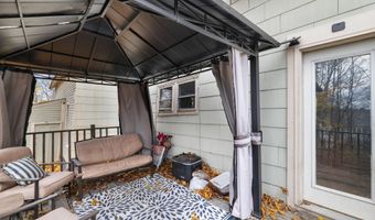 35 E Chestnut St, Augusta, ME 04330