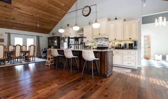 21207 Lawrence 1230, Aurora, MO 65605