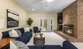 16 Cider Mill Rd, Burlington, CT 06013
