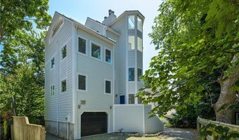 34 East St, Newport, RI 02840