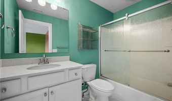 85 Brighton Dr, Aurora, OH 44202