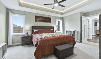 1603 Hickory Holw, Auburn, IN 46706