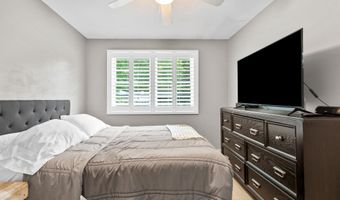 36 BEAVER Dr, Barrington, NJ 08007