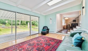 2422 Essex, Ann Arbor, MI 48104