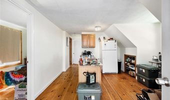 442 Dodge St, Block Island, RI 02807