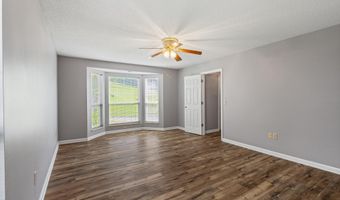 2412 Colonial Dr, Athens, TN 37303
