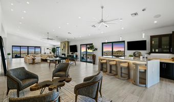 7450 E CONTINENTAL MOUNTAIN ESTATES Dr 6, Cave Creek, AZ 85331