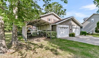 107 Jacks Ln, Bonneau, SC 29431