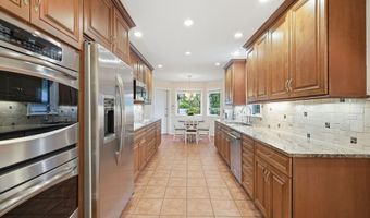 4 Biltmore Park 4, Bloomfield, CT 06002