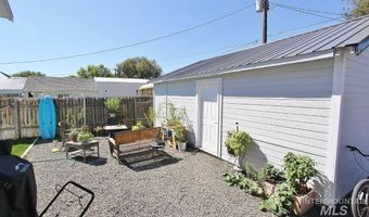 327 W Main St S, Vale, OR 97918