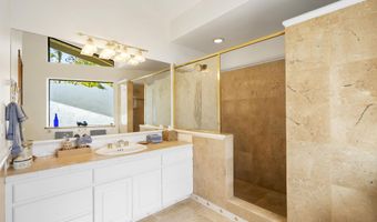 563 Mikioi Pl, Kihei, HI 96753