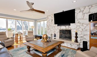 41653 N Lotus Ave, Antioch, IL 60002