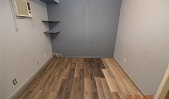 6486 Bullion Blvd, Las Vegas, NV 89103