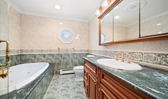 16 Gibbs Rd, Amity Harbor, NY 11701