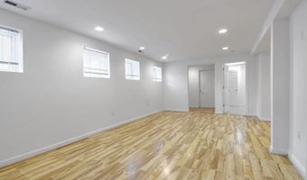 424 Q St NW B, Washington, DC 20001