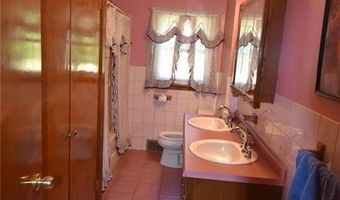 3 Grant St, Attleboro, MA 02703