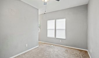 318 W Olive St, Aurora, MO 65605