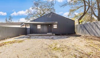 807 809 E Vermilion St, Abbeville, LA 70510