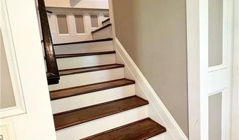 79 W Shore Dr, Exeter, RI 02822