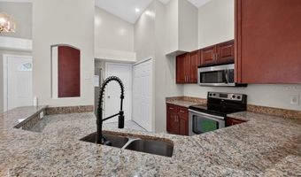 97 ABBEY HOLLOW Dr, Apopka, FL 32712