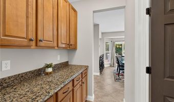 1388 Red Oak Plantation Dr, Ballwin, MO 63021