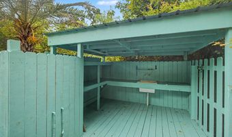 223 Sycamore St, Bay St. Louis, MS 39520