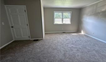 2213 Old Farmer Rd, Asheboro, NC 27205