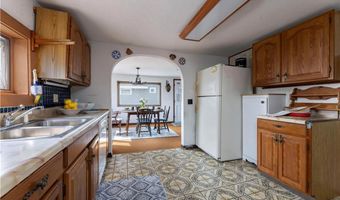 18 Beach Row, Narragansett, RI 02879
