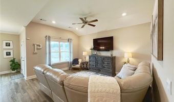 2527 FARMVILLE LAKES Dr, Auburn, AL 36830