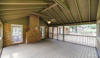 1035 Whit Davis Rd, Athens, GA 30605
