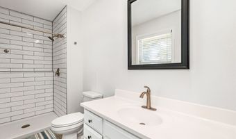 1421 NW Pebble Dr, Ankeny, IA 50023