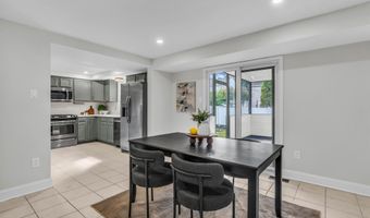 35 Bayside Ave, Barnegat, NJ 08005