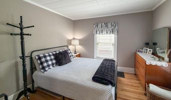 221 Birch St, Bangor, ME 04401