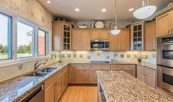 5401 Pinnacle Ct, Ann Arbor, MI 48108