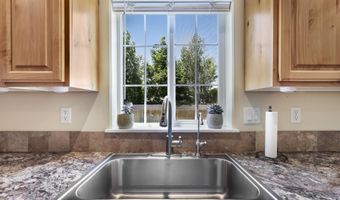 10 El Pino Ln, Carey, ID 83320