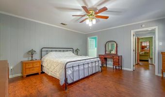 1715 Douglas Dr, Bainbridge, GA 39819