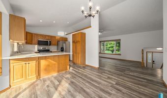 1000 E Maywood St, Brandon, SD 57005