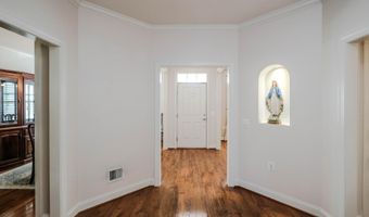 117 HARVESTER Dr, Lake Frederick, VA 22630