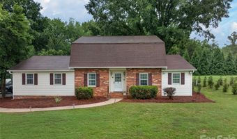 140 Raintree Rd, Advance, NC 27006