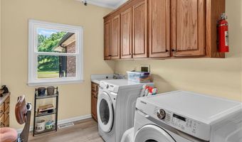 166 River Hill Dr, Advance, NC 27006