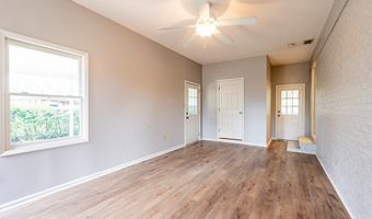 5902 WOODCLIFF St, Albany, GA 31721