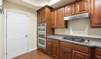 3553 HUNTLEY MANOR Ln, Alexandria, VA 22306